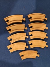 BRIO LOT OF 9 WOODEN 4.5" CURVE TRACKS PIECES THOMAS AND FRIEND RAILWAY LOOK 