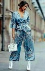 COSTUME PALAZZO ZARA IMPRIMÉ FLORAL ORIENTAL JAMBES LARGES SATIN SOYEUX taille XS NEUF