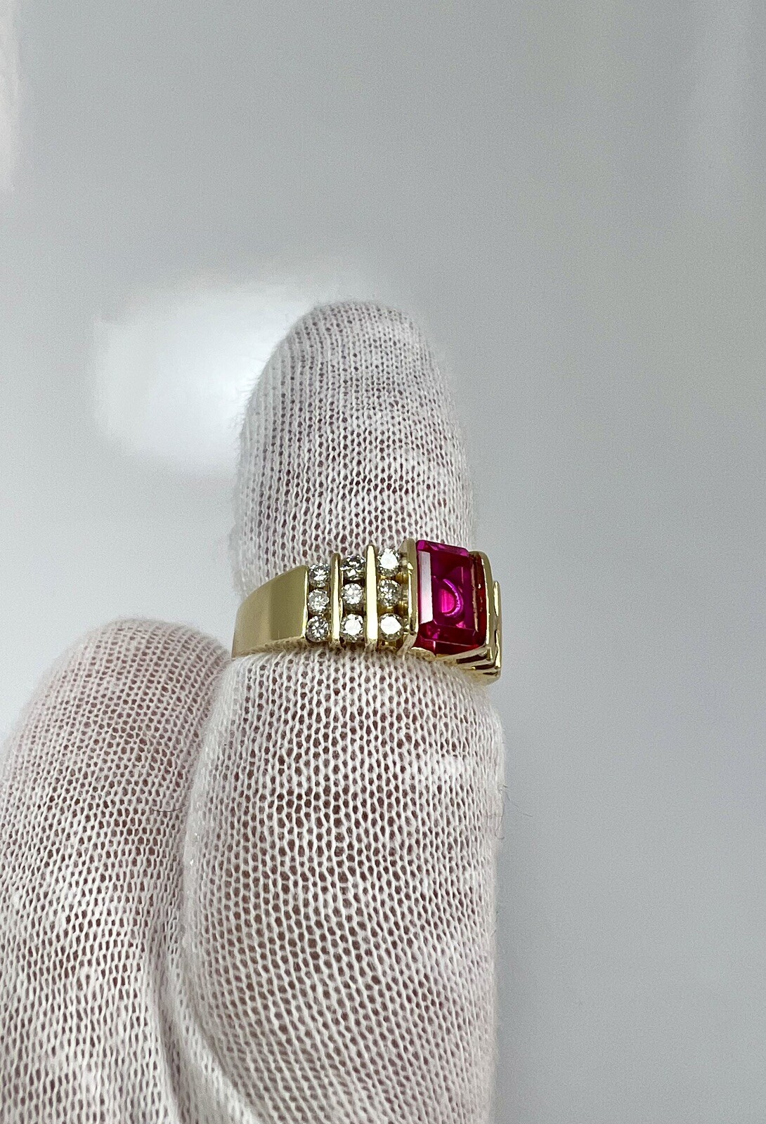 Women’s Rectangular 1ct Ruby &Diamond Ring Size 7… - image 3