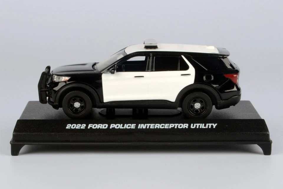 2022 FORD POLICE INTERCEPTOR UTILITY BLACK & WHITE 1/43 DIECAST MOTORMAX 79496 - Image 2 of 4