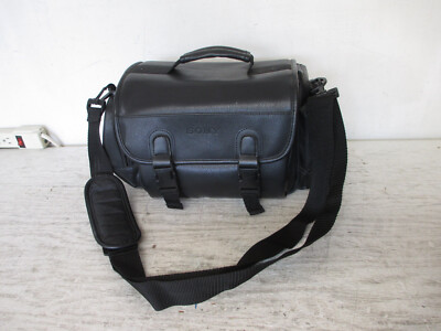SONY LCS-VA3 Deluxe Universal Camera / Camcorder Leather Carrying