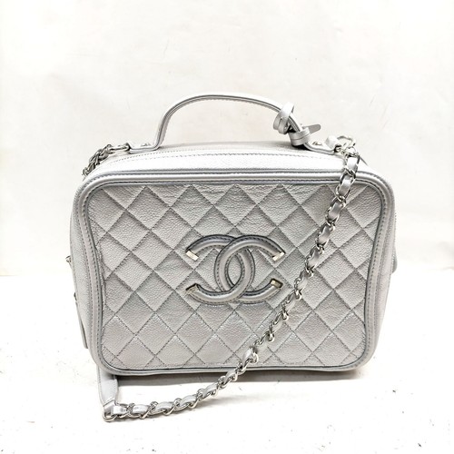 Chanel Vanity Bag Silver CaviarSkin 4746348