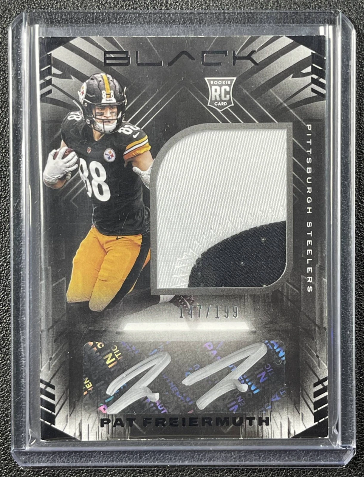 Pat Freiermuth Panini Black #231 Patch Autograph-Copper