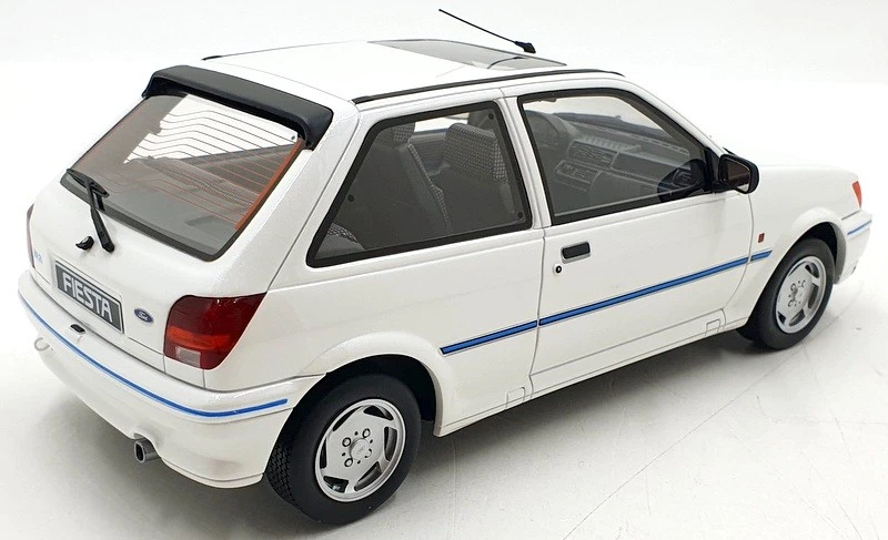 Otto Mobile 1/18 Scale Resin OT967 - Ford Fiesta XR2i - White - Image 2 of 4