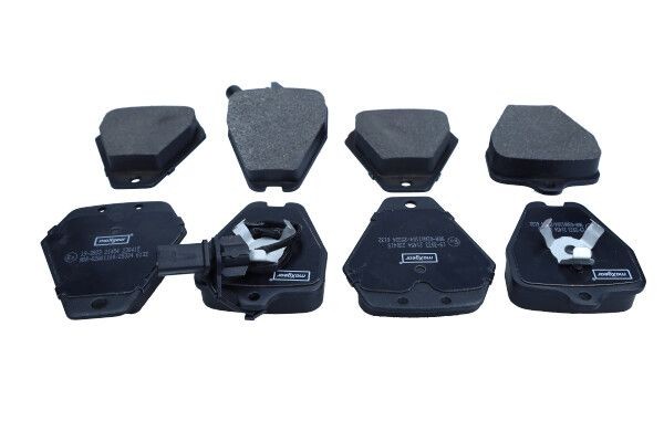Plaquettes de frein MAXGEAR 19-3933 pour berline AUDI et disques d'origine 4B0698151AE