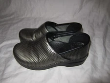 Dansko Professional Women Nursing Clogs Green Snake Skin Design Size 36 GUC 