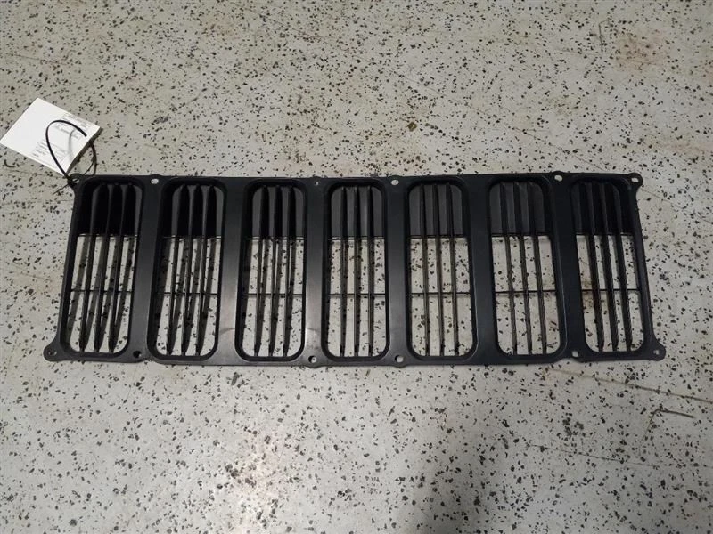 Rejilla Jeep Patriot 2007-2010 Foto 3 de 4