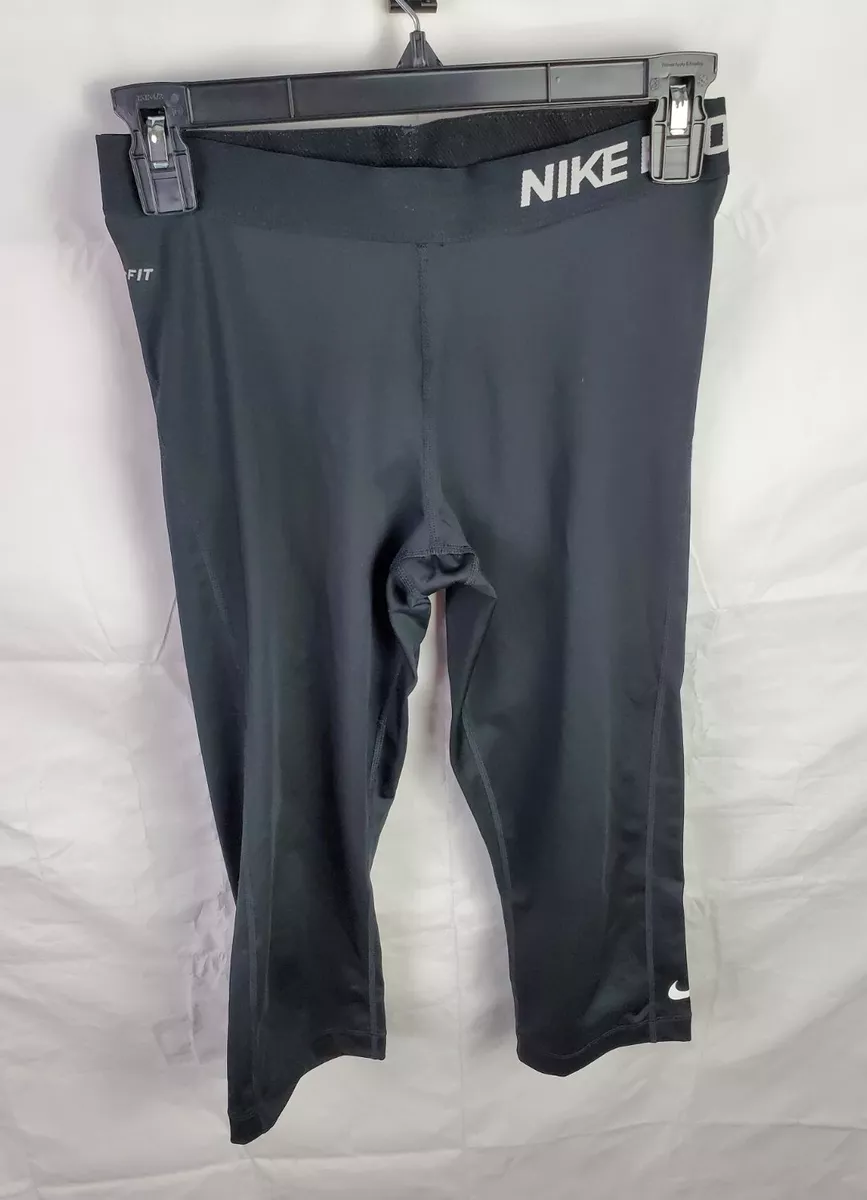 Women's Black Nike Pro Capri