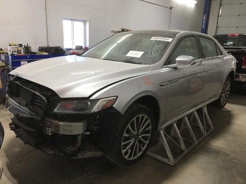 Used Right Door Mirror fits: 2018 Lincoln Lincoln continental w/blind spot alert - Picture 7 of 24