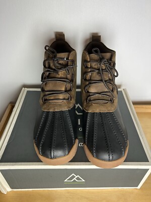 duck boots tan and black