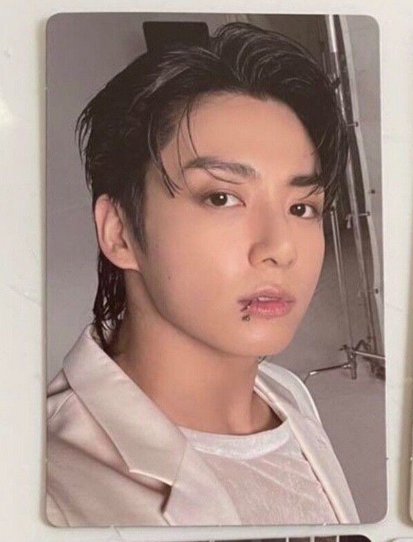 JungKook Jung Kook BTS 'GOLDEN' 1st Album official photocard