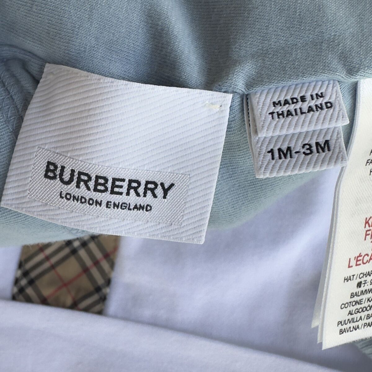 BURBERRY Baby LOT Hat & Bib Set Blue White Mini Check Plaid BURBERRY Baby LOT Hat & Bib Set Blue White Mini Check Plaid