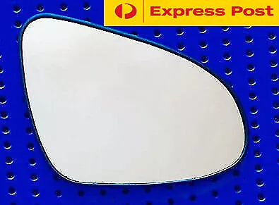 Right side mirror glass for Toyota Corolla 2013-2018 ZRE172R Heated Convex base - Picture 1 of 4