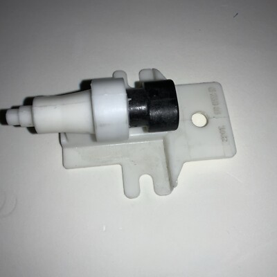 OEM FREIGHTLINER 06-95538-000 SENSOR-Outside Air Temperature. New.(149)