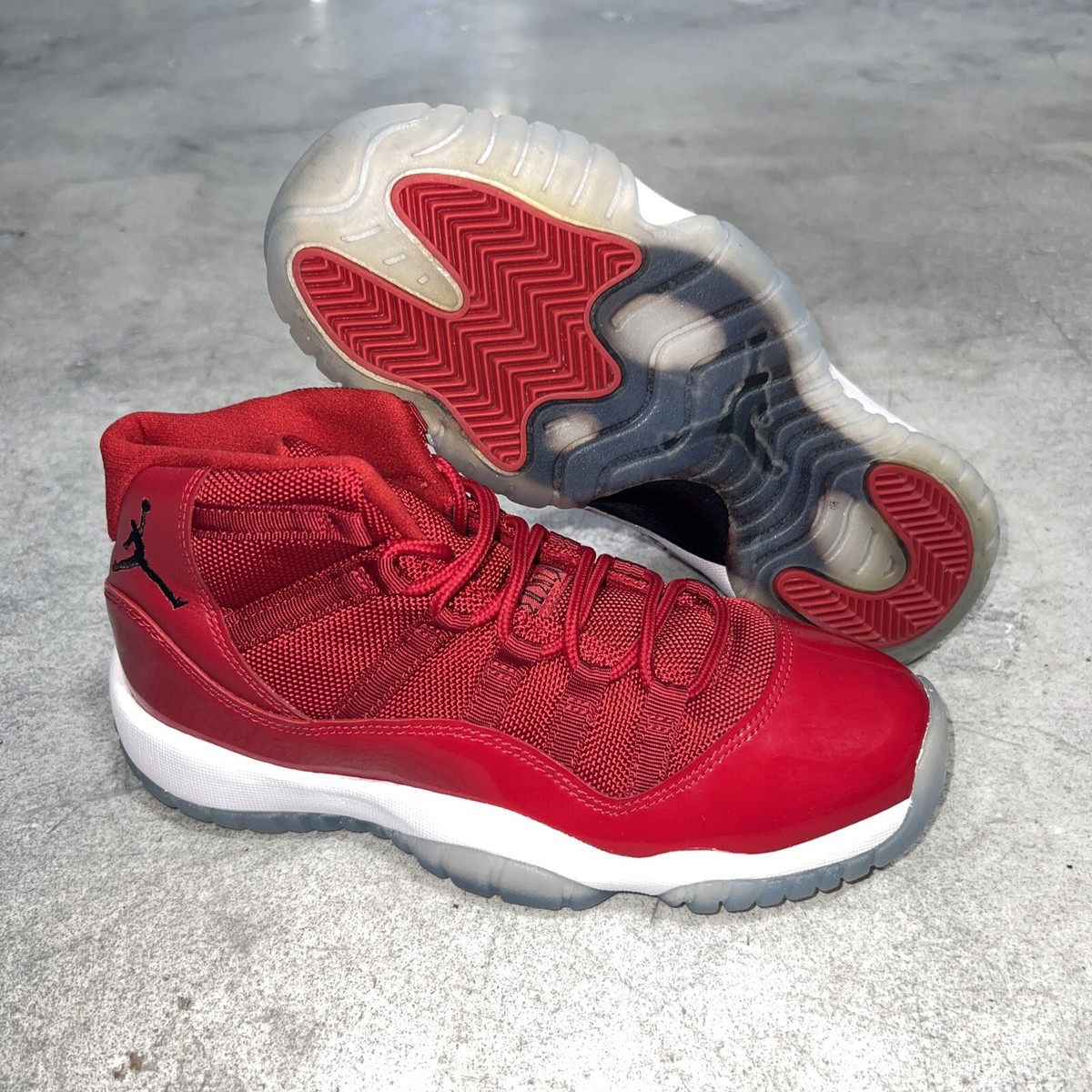 Nike Air Jordan 11 XI Retro GS Win Like 96 Gym Red Size 4.5y Nike Air Jordan 11 XI Retro GS Win Like 96 Gym Red Size 4.5y
