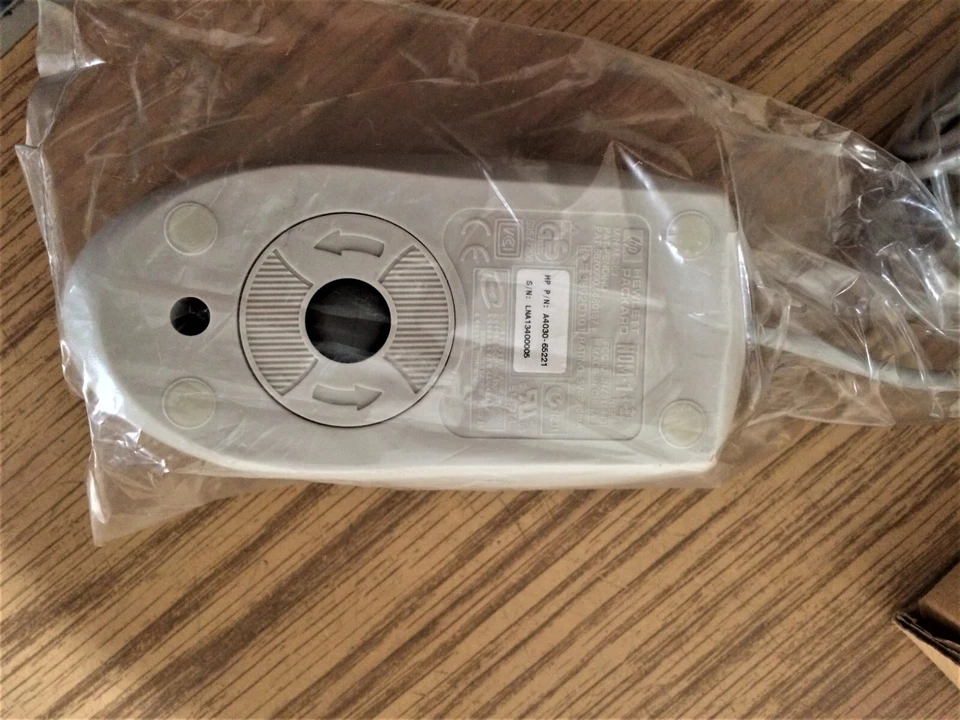 NEW Vintage HP 2-Button Wired PC Mouse 6-Pin mini-DIN PS/2 Connector + CD A4030 - Image 3 of 4