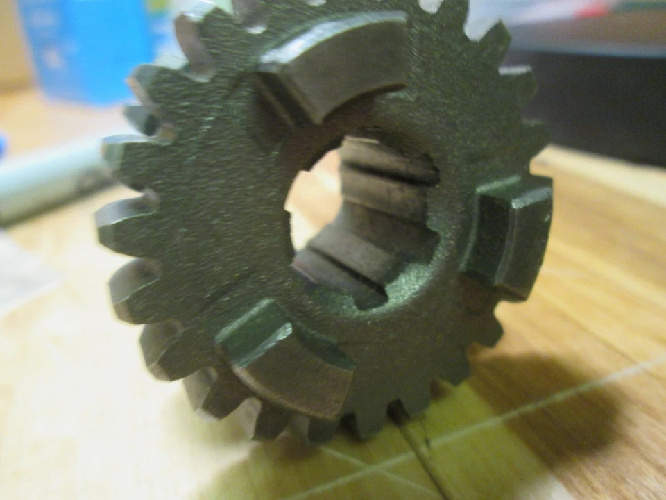 Yamaha OEM - TRANNY TERCER PIÑÓN ENGRANAJE - 1979+80 YZ80 / 2X6-17131-00 Foto 4 de 4