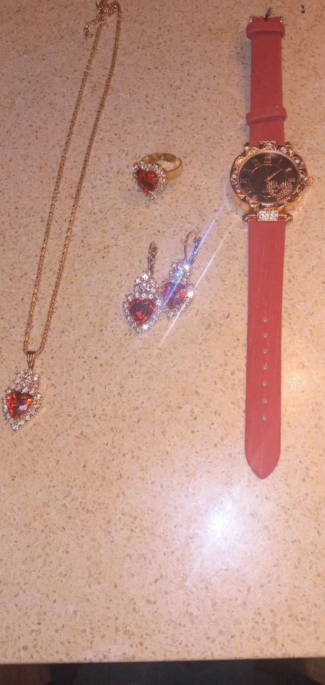 10.5 克 10K 黄金心形钻石吊坠套装带戒指红色宝石 — 第 4/4 张图片