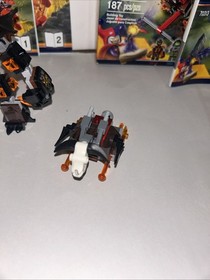 LEGO Nexo Knights Jestro&rsquo;s Evil Mobile Set 70316 & Moltor&rsquo;s Lava Smasher 70313