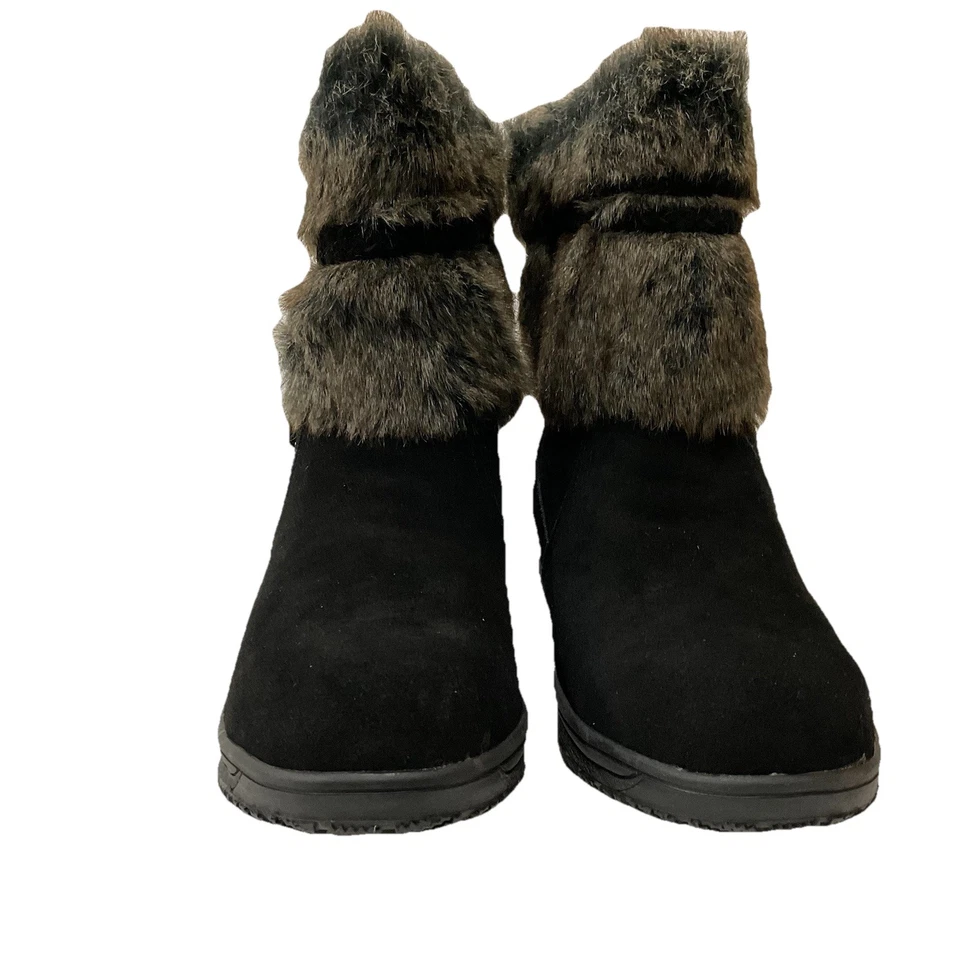 Botín negro con corbata trenzada de gamuza Everett para mujer Minnetonka 10M repelente al agua Foto 4 de 4