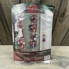 READ Bucilla Plaid Felt Home Decor Kit #85264 Christmas SNOW WALL HANGING Mural