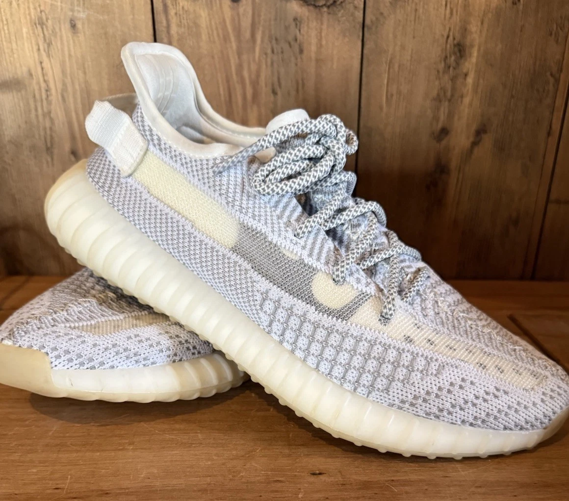 Taglia 10 Adidas Yeezy Boost 350 V2 statiche antiriflesso ottime condizioni