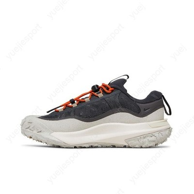 靴 Nike ACG Mountain Fly 2 Dark Smoke Grey The Nike ACG Mountain Fly 2 Low GTX Dark Smoke Grey Light Orewood