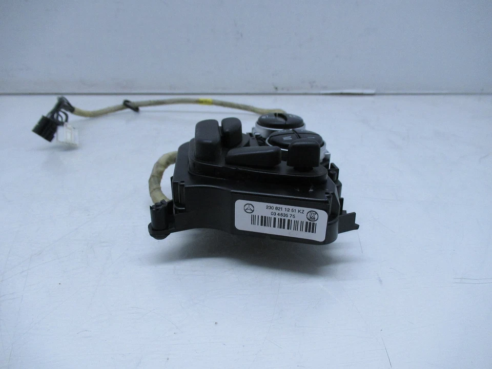 03-08 INTERRUPTOR DE CONTROL ASIENTO PASAJERO DELANTERO DERECHO MERCEDES-BENZ R230 SL500 OEM Foto 4 de 4