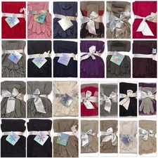 NWT NEW YORK & COMPANY Scarf and Glove Set Non-Sized Cream Black Gray Red #N1