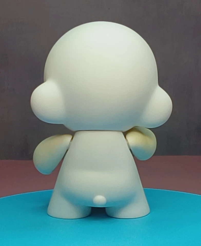 MUNNY BLANK ~ 4" Kidrobot Munnyworld Custom Vinyl Art Toy - Image 2 of 4