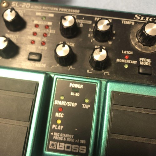 BOSS SL-20 Affettatrice Pedale Effetti Chitarra 50 Modelli Ingresso/Uscita Stereo + AC Adap - Foto 4 di 10