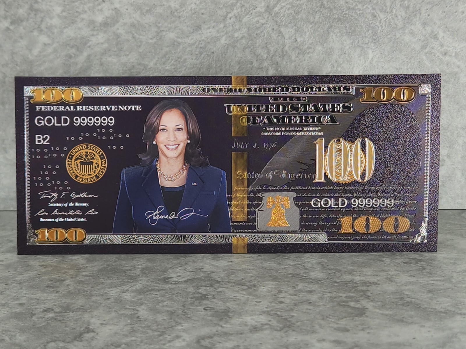 Kamala Harris - 100 Dollar - Black-Gold-Banknote - coloriert