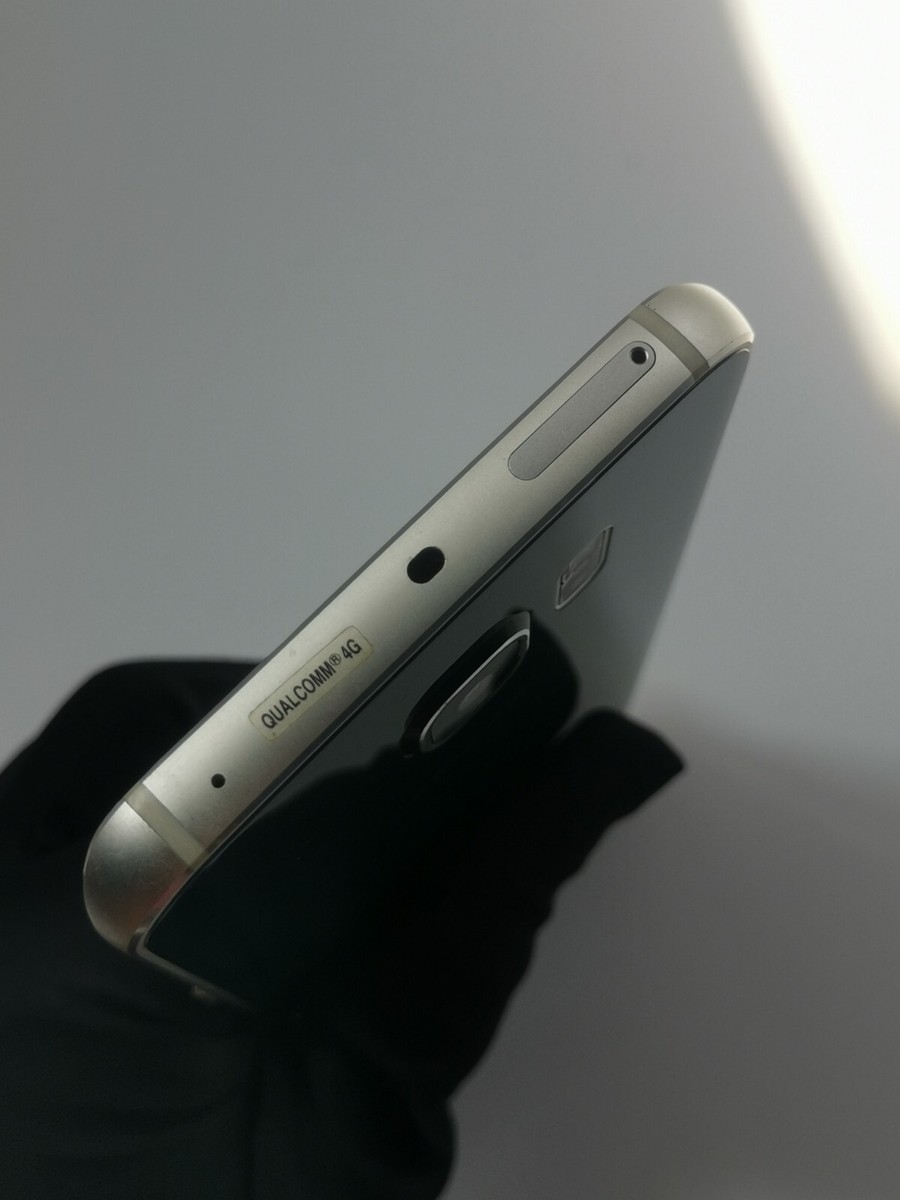 90%Ne w&Cool Samsung Galaxy S6 edge -32GB ROM- (Factory