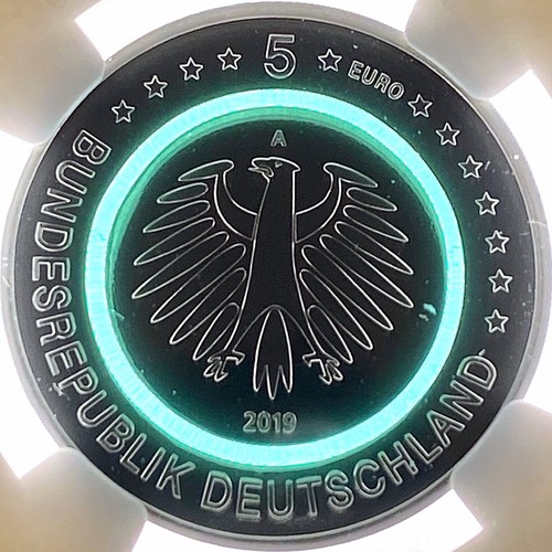 GERMANY. 2019, 5 Euro - NGC PF70 - Top Pop 🥇 Temperate Berlin Polymer. - Picture 7 of 7