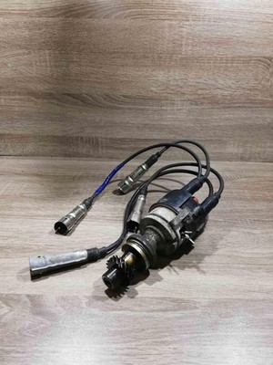 027905207A Spark distributor Fits for Audi 100 200 5000 C3