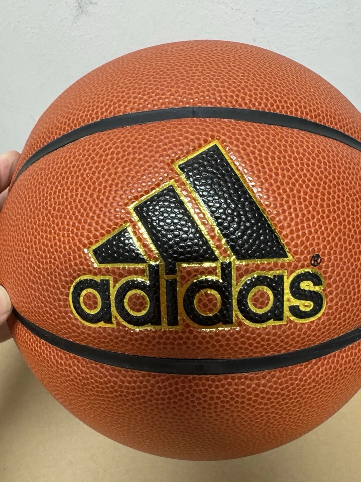Seis pelotas de baloncesto interiores Adidas Pro para hombre talla 7 nuevas en bolsas y caja Foto 4 de 4