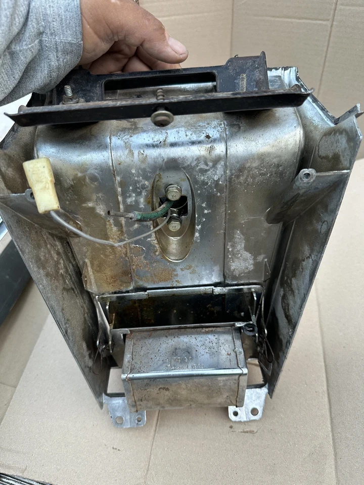 Pontiac Grand Prix 1963-1964 consola central con calibre bonito  Foto 4 de 4