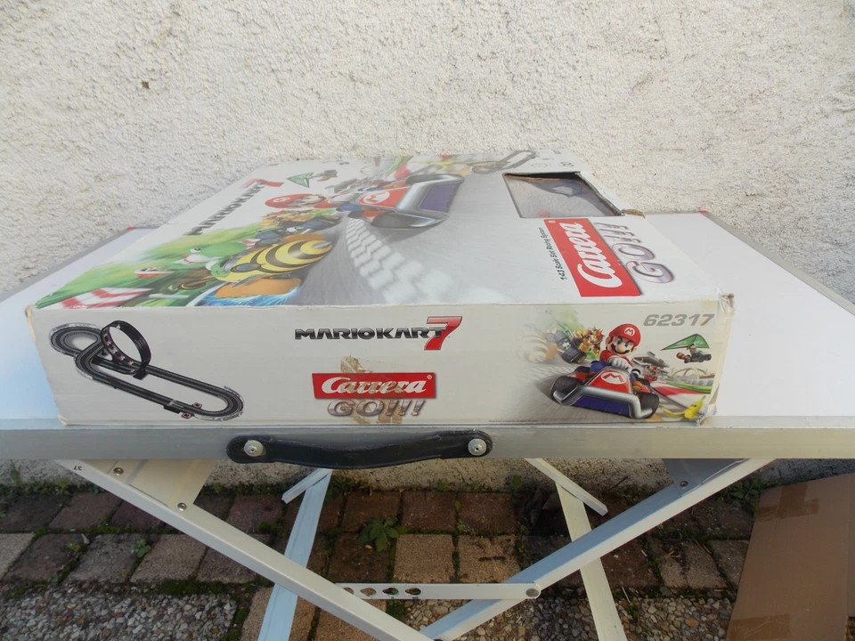 coffret circuit carrera Mario Kart 7 n° 62317 avec 2 voitures Mario et Luigi - Photo 3/4