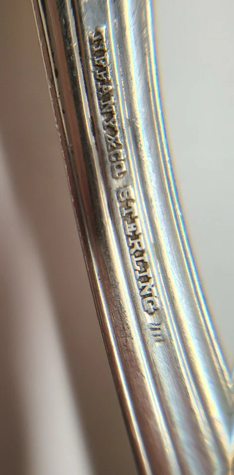 Cuchara para servir bayas Tiffany Sterling 9 1/4" patrón "fresa" 1920 134 g bonita Foto 4 de 4