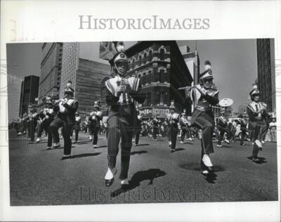 1977 Press Photo Parade - DFPC00207 | eBay