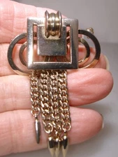 VINTAGE 1940'S RETRO MODERN PIN/PENDANT WITH TASSLES!
