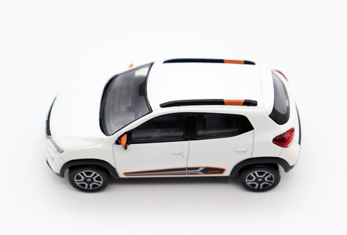 Modellino auto giocattolo Norev Collectors 1/43 Dacia Spring bianco in lega pressofusa - Foto 21 di 24