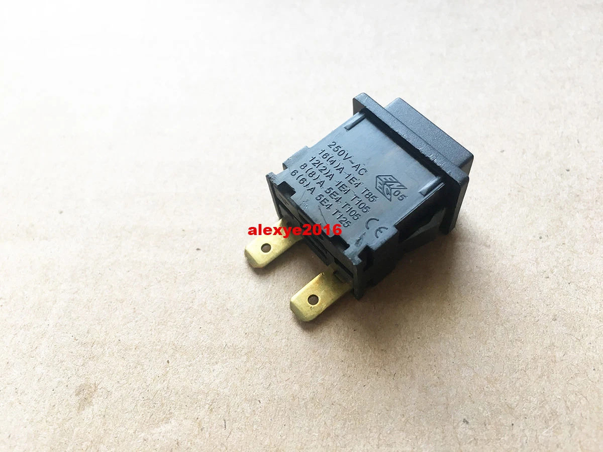 ARCOLECTRIC ENGLAND 1139 Switch Pushbutton 83...B 2 Pins 16A 
