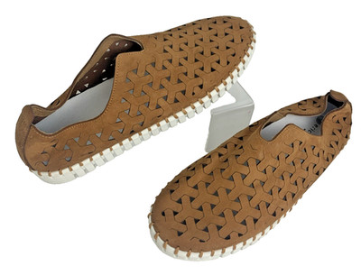 Eric Michael Inez Suede Slip On Flat Casual Comfort Shoes Brown Italy Sz 8.5/39