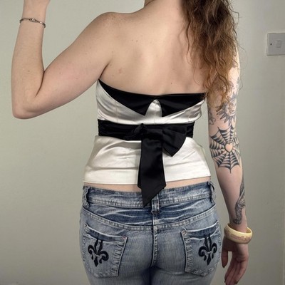 Y2K Vintage Satin Schleife Trägerlos Top Bustier Schwarz Creme Rüschen Kokette Party