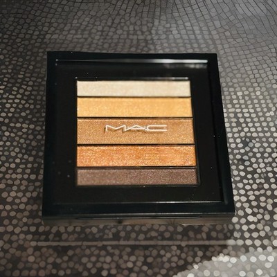 M.A.C Cosmetics  Amberluxe  Eyeshadow Palette Deluxe Pearl Eyeshadow 