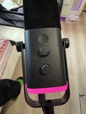 Fifine USB Dynamic Microphone for Podcast, Gaming , Streaming with RGB Light