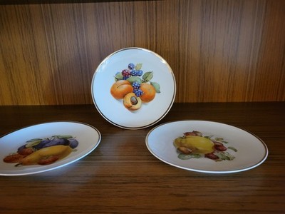 3 tolle Porzellan Teller OBST Motive Birne / Apfel / Aprikose Goldrand 