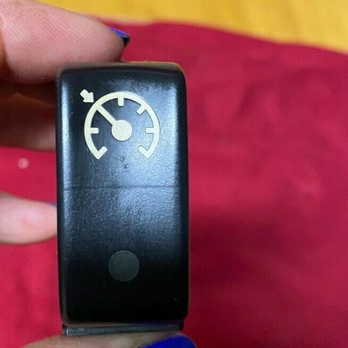 KENWORTH  - PETERBILT CRUISE CONTROL ON/OFF SWITCH, DASH, P27-1040-14