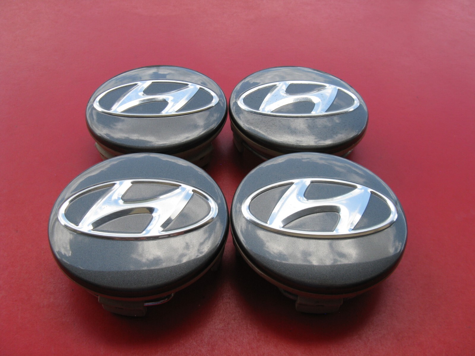 Used OEM Hyundai Wheel Center Cap - Part # 52960-3K210, Fits Tucson, Azera, Elantra, Santa Fe, Sonata 9 thumbnail image